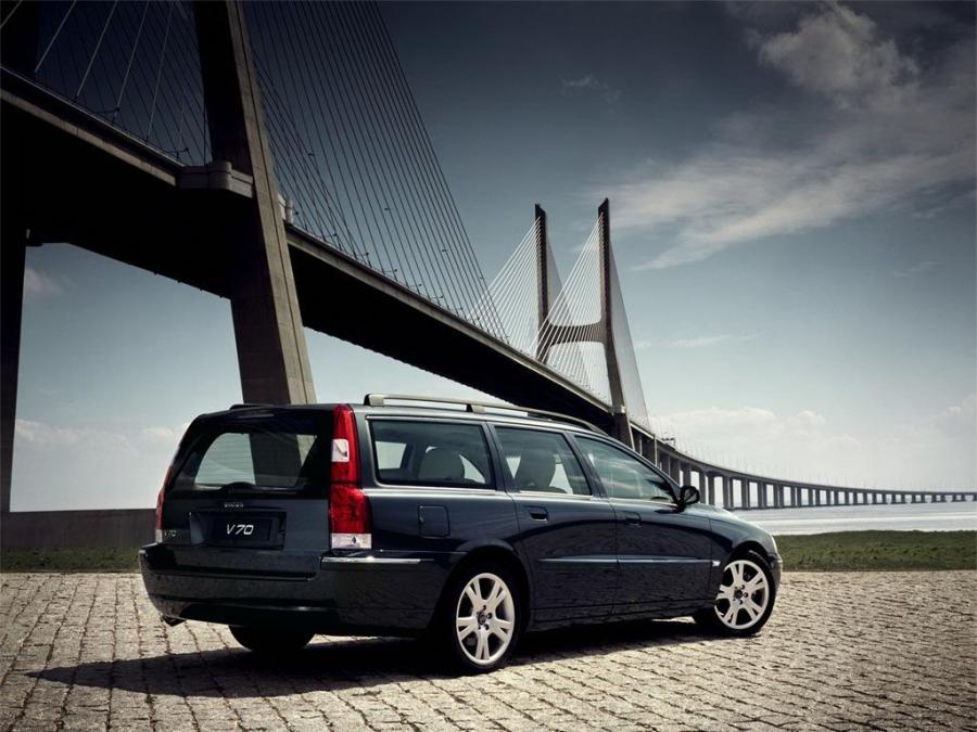  Volvo V70 T5 2005 года  (фото 8 из 9)